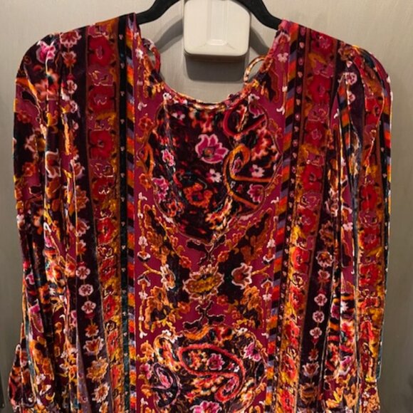 Retro Velvet Shift Puff Sleeve Mini Dress - Picture 11 of 16